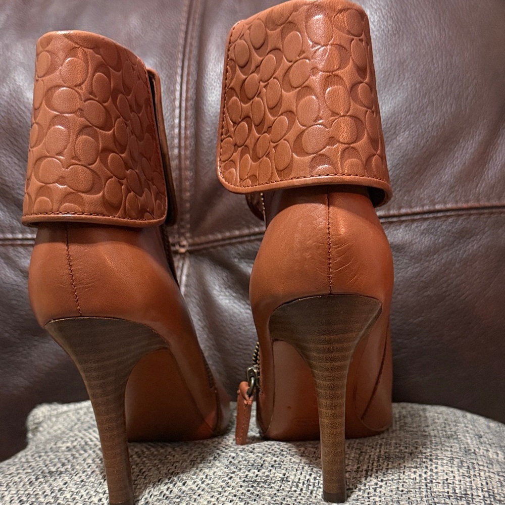 Coach Women's camel brown Leather Fold-Over Ankle Boots - Picture 4 of 10
